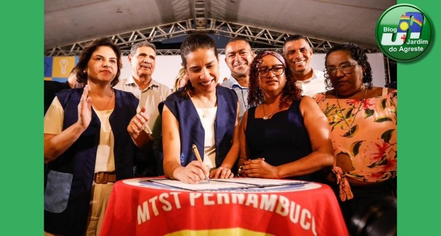 Em agenda com movimentos sociais, governadora Raquel Lyra assina contratos para construção de quatro habitacionais para 492 famílias