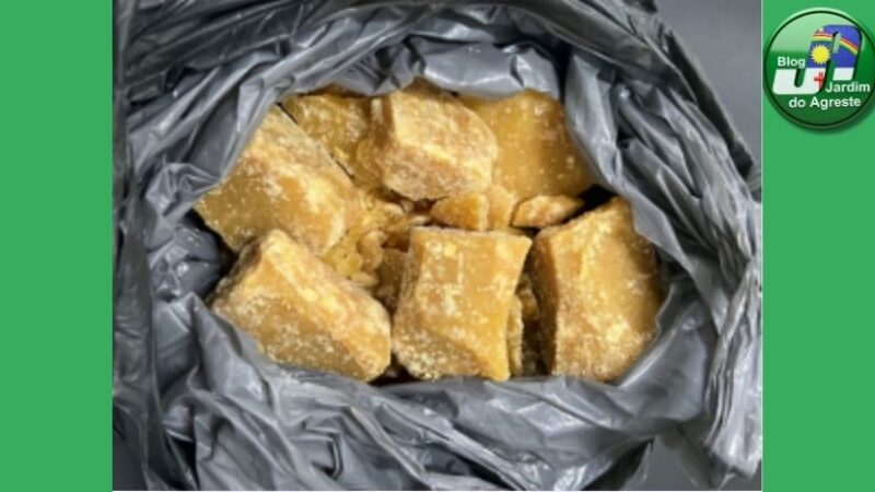 Polícia Militar apreende droga em imóvel abandonado no bairro Euno Andrade