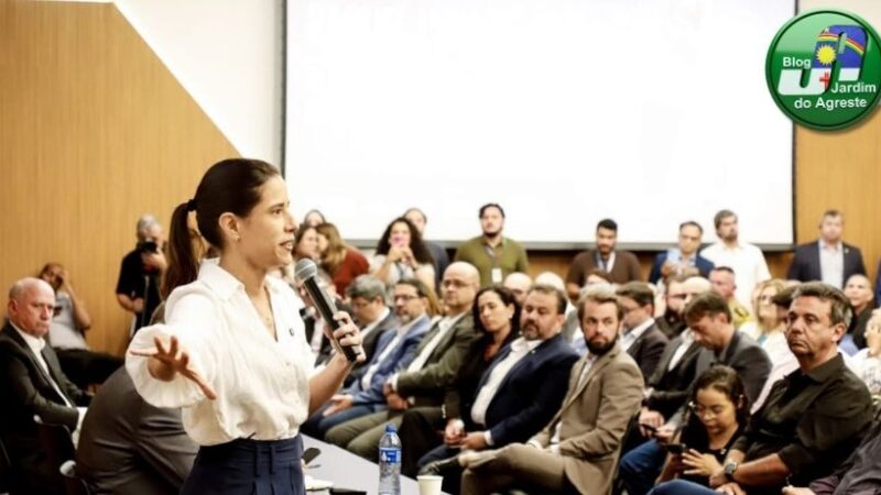 Governadora Raquel Lyra destaca obras e investimentos que impulsionam novo ciclo de desenvolvimento para Pernambuco durante seminário no Recife
