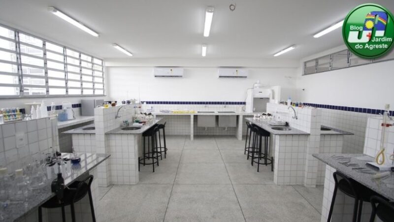 Investe Escola: Governo do Estado repassa R$ 200 milhões para unidades escolares em 2025