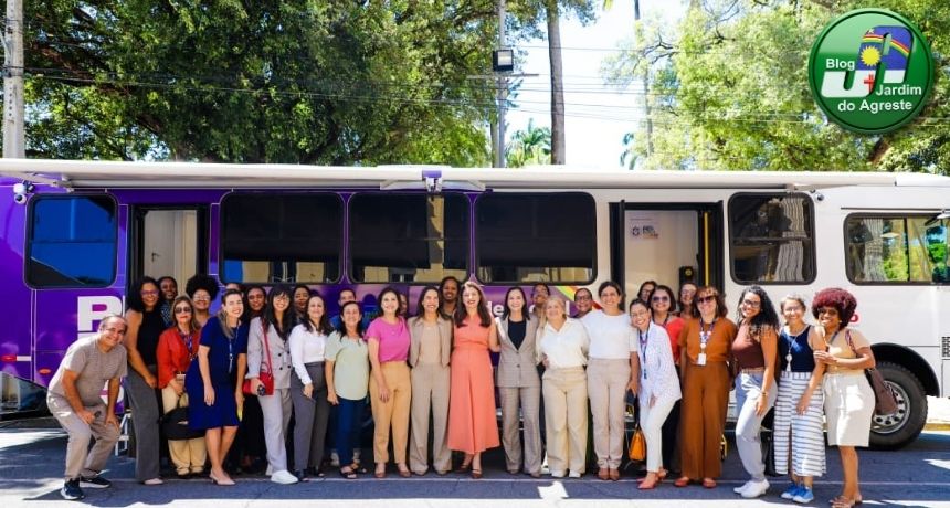 Governadora Raquel Lyra entrega primeira Unidade Móvel de Atendimento às Mulheres em Situação de Violência