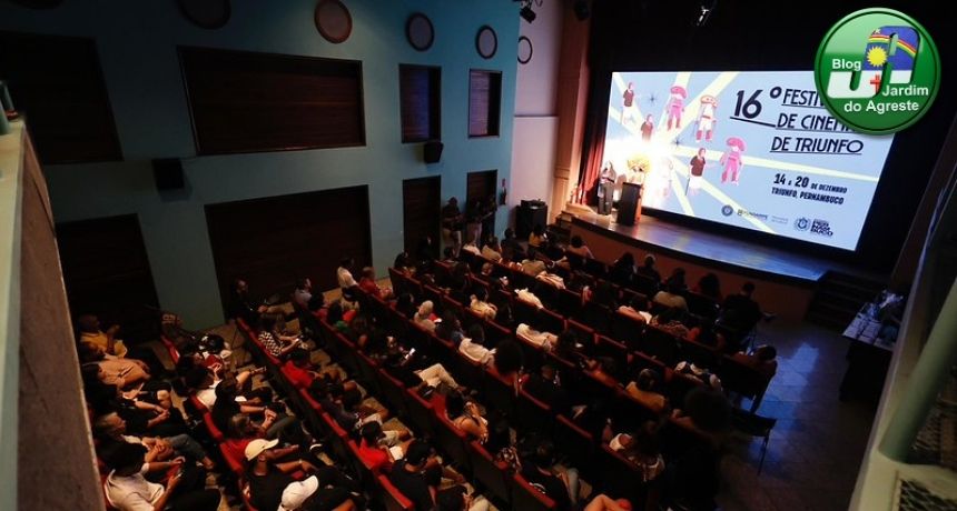 Theatro Cinema Guarany retoma programação semanal com estreia de O Agente Secreto